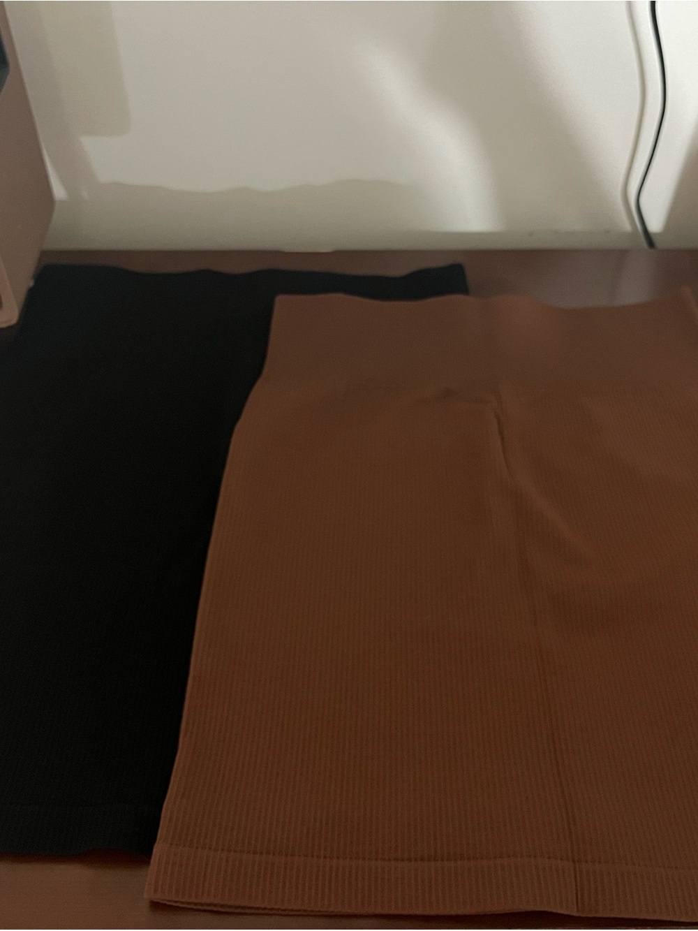 Women's 2 Pack Solid Ribbed High-Waist, High-Stretch Seamless Skirt